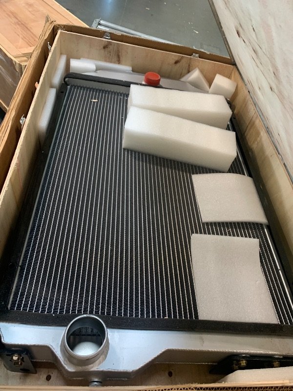 18-Wheeler Radiator